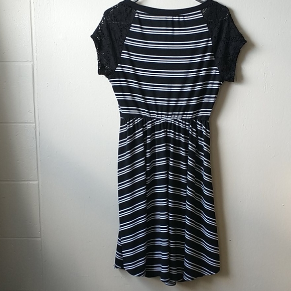 Torrid black and white striped dress - Picture 4 of 4